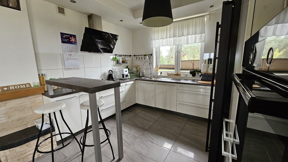 Dom jednorodzinny wraz z dużą działką + możliwy zakup drugiego domu