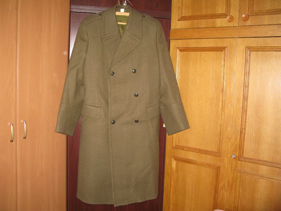 Wojskowy płaszcz