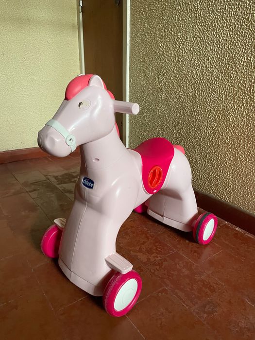 Brinquedo cavalinho