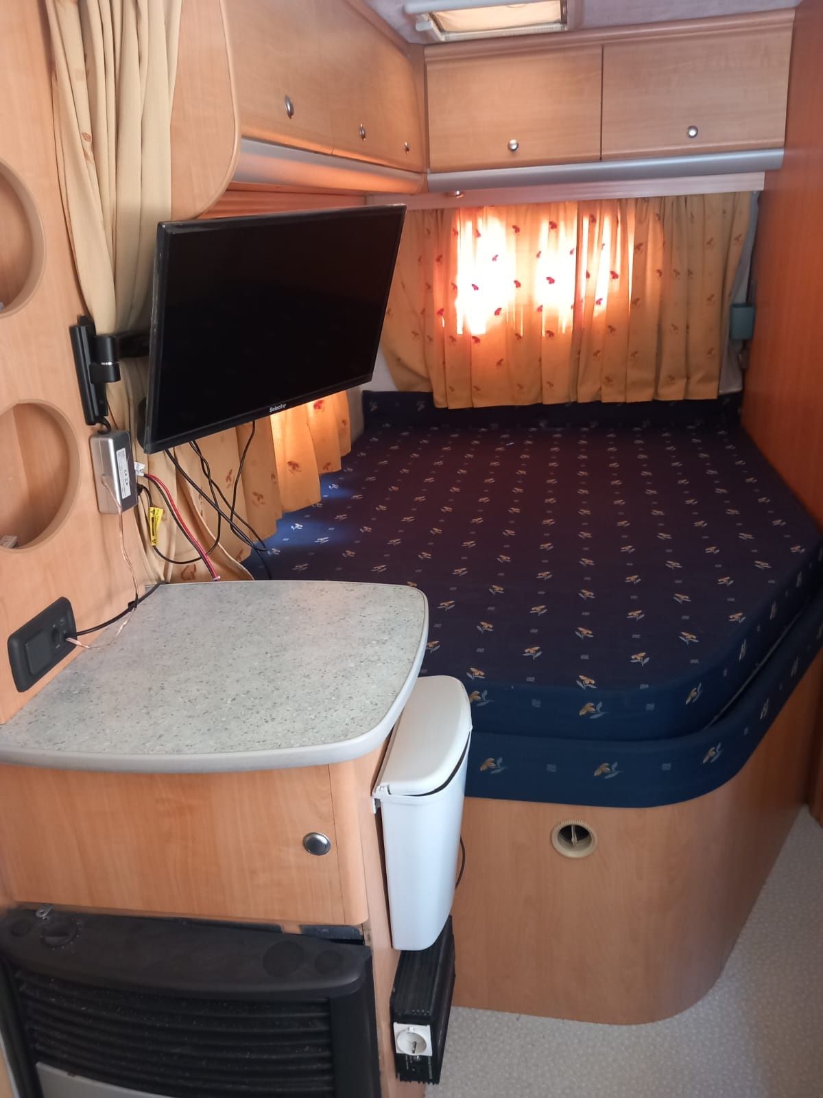 Vendo autocaravana para 4 pessoas