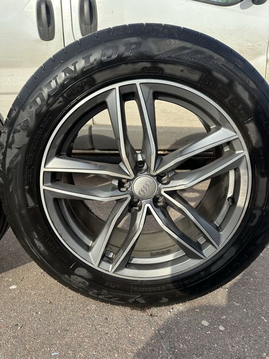Диски Audi з шинами Dunlop 255/55/19 в зборі