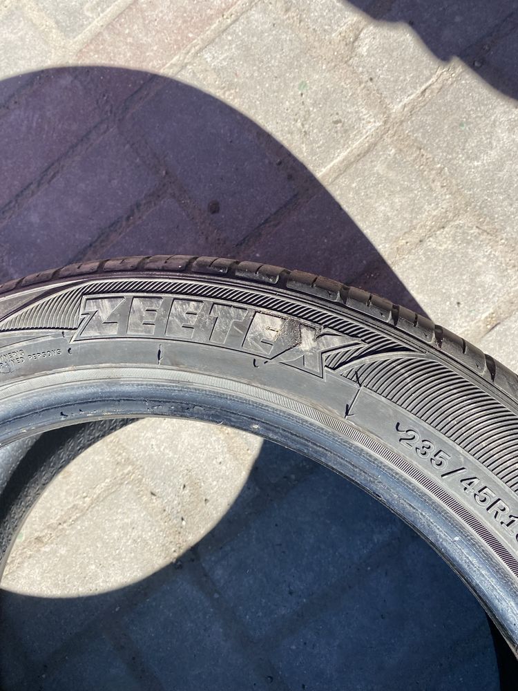 Opony 235/45/18 zeetex