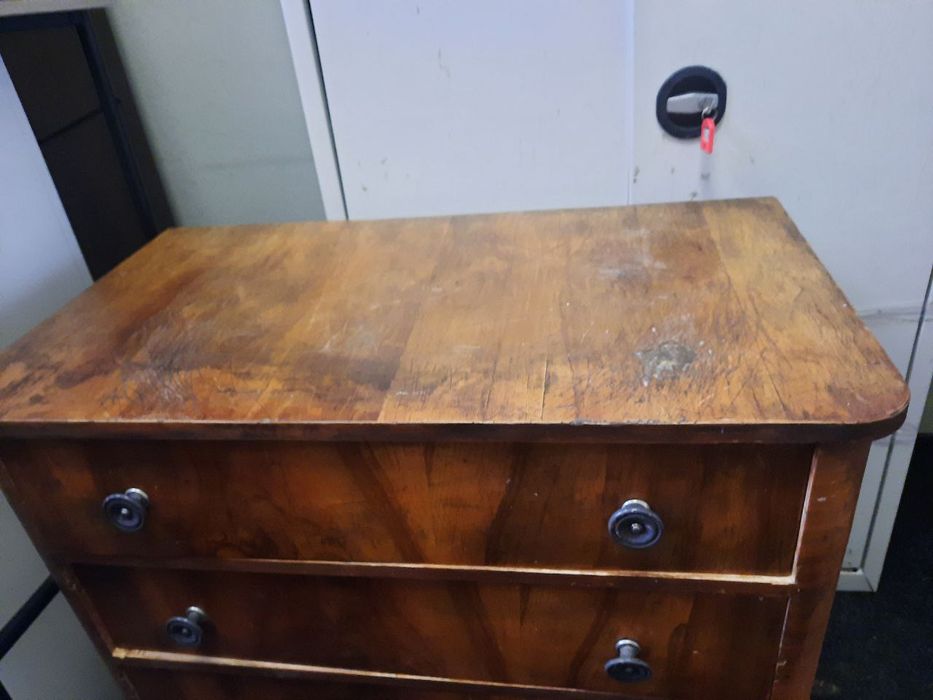 Комод бу требует реставрации
