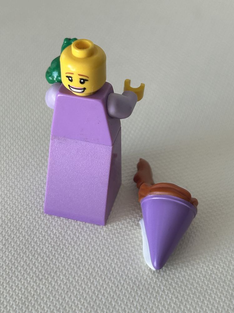 Lego Collectible Minifigures series 12 col181 - Fairytale Princess