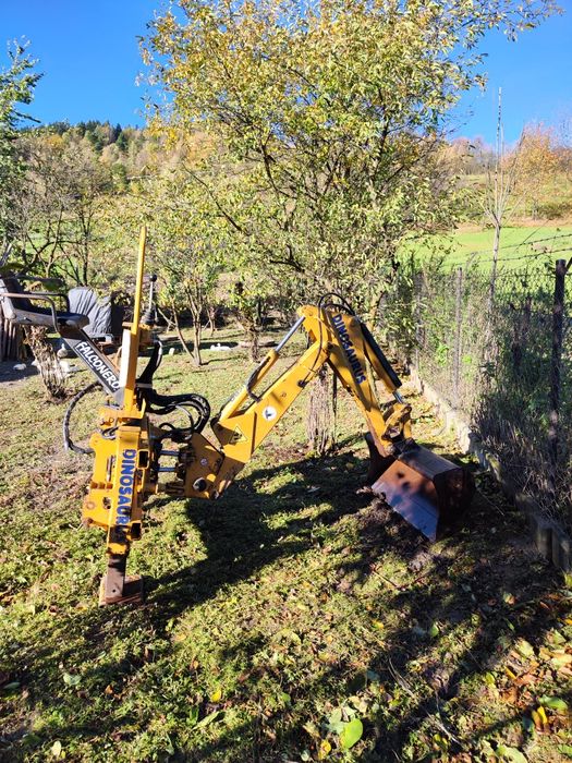 Sprzedam ramię kopiące do traktora, 2 łyżki do kopania, prezesów ,