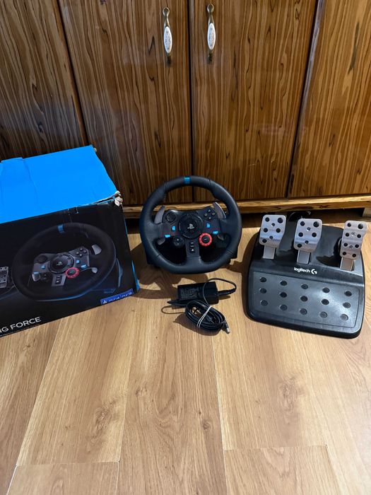 Kierownica Logitech G29 DrivingForce PC/PS4/PS5 - Pudełko