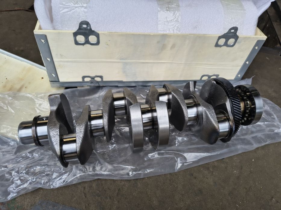 Колінвал Range Rover Ingenium 2.0D AJ20D 204DTD 204DTA  LR073830 шрот