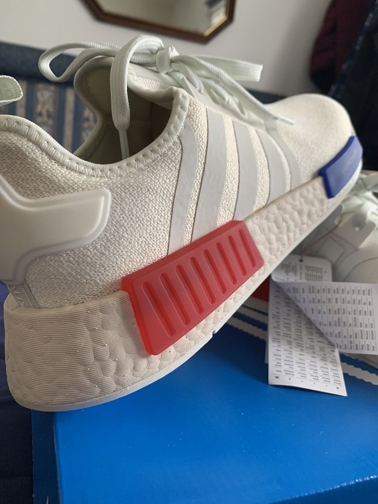 Ténis adidas NMD R1 white