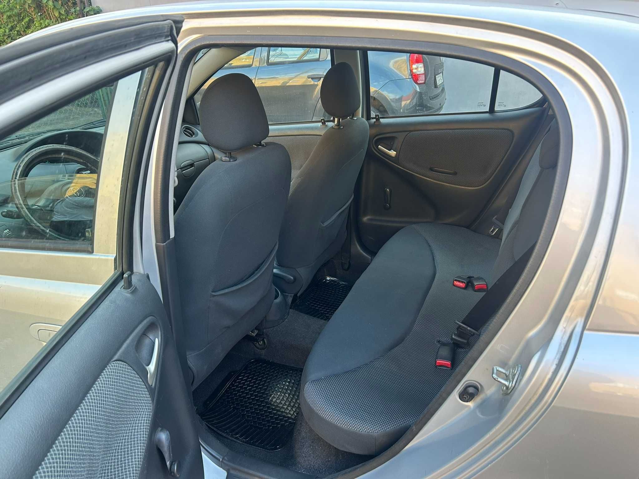 Toyota Yaris 1.0
