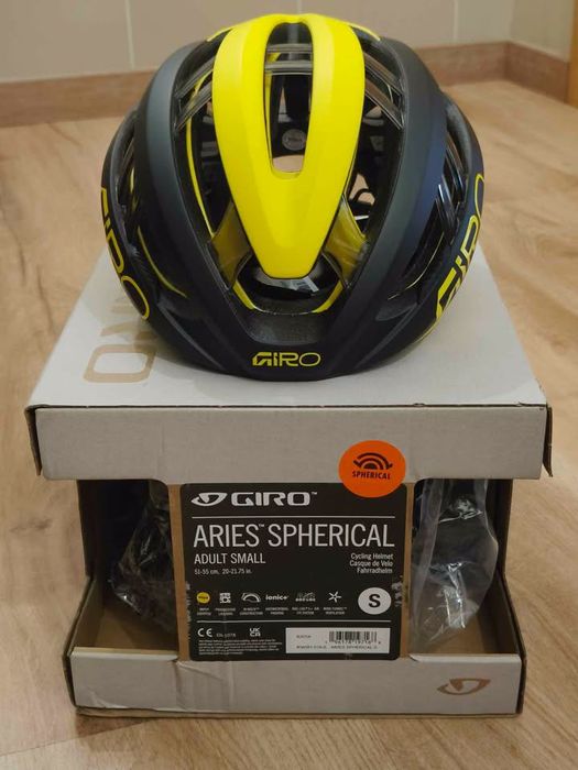 Capacete Giro Aries Spherical Mips Team Visma "Novo"