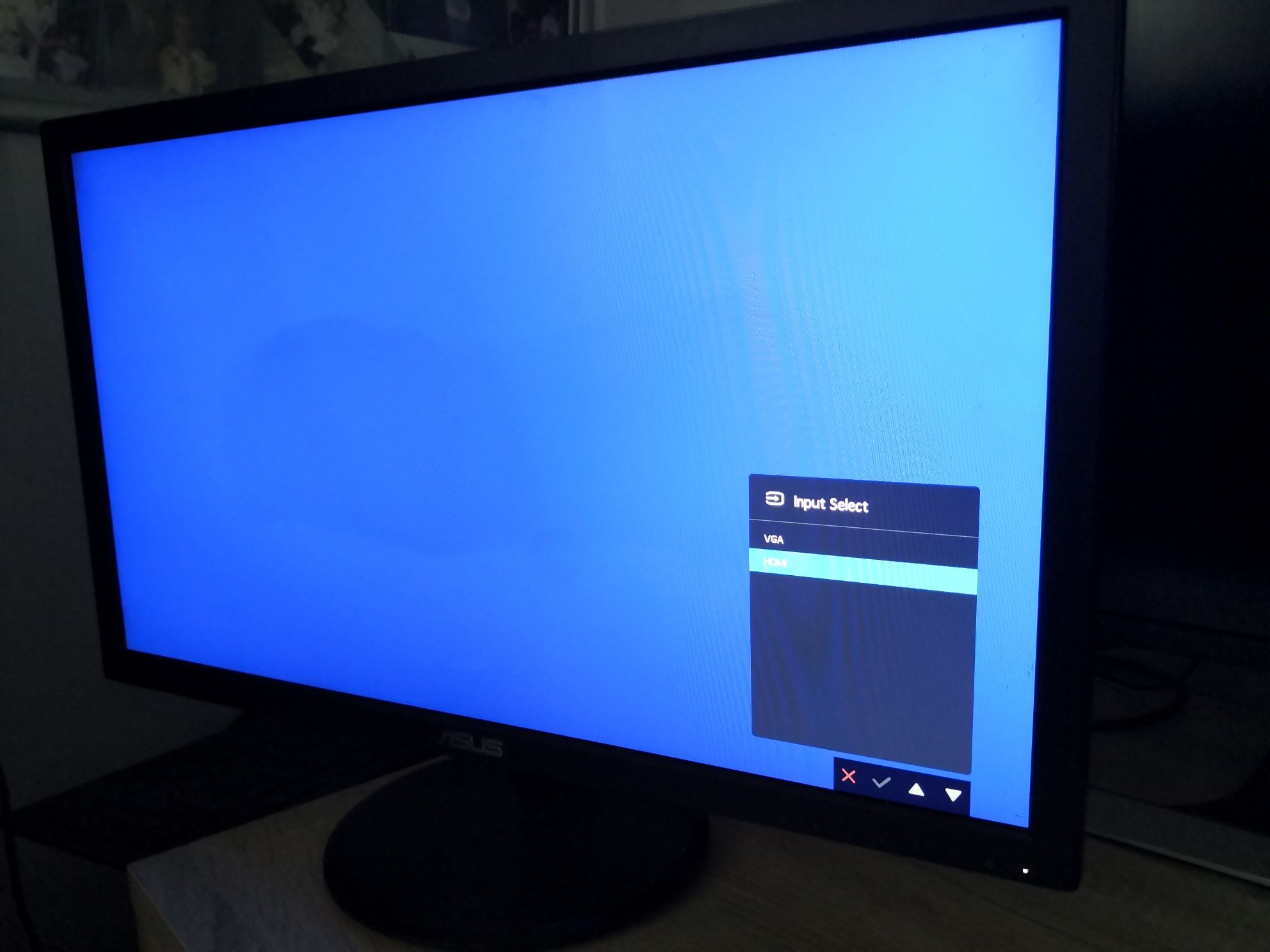 Monitor Asus 24 cale sprawny