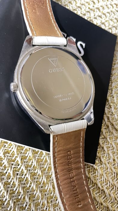 Новий годинник GUESS в фірмовому футлярі під шкіру рептиліі