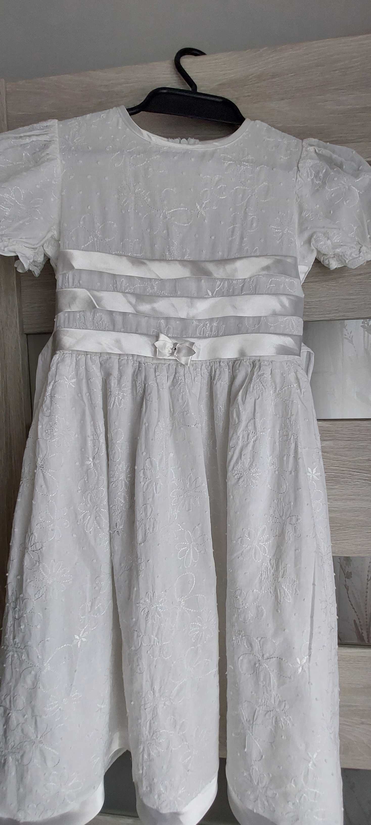 Sukienka  biała rozmiar 134