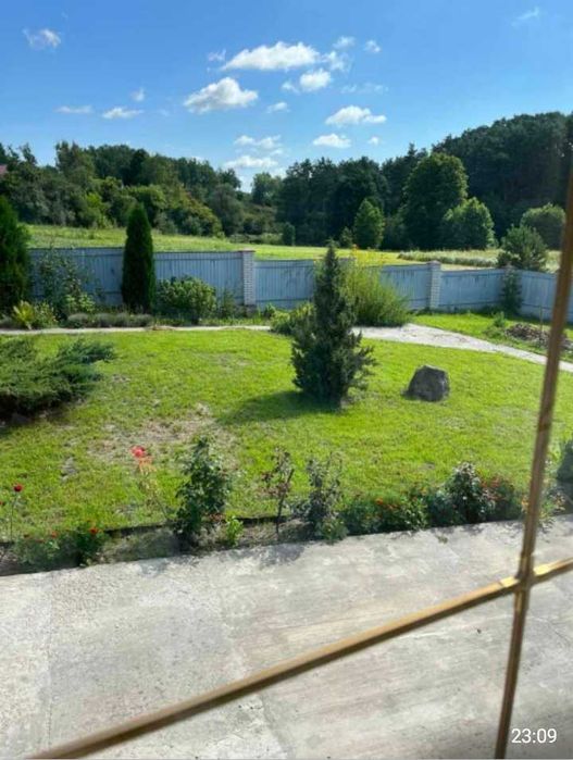 Будинок з виходом до рiчки