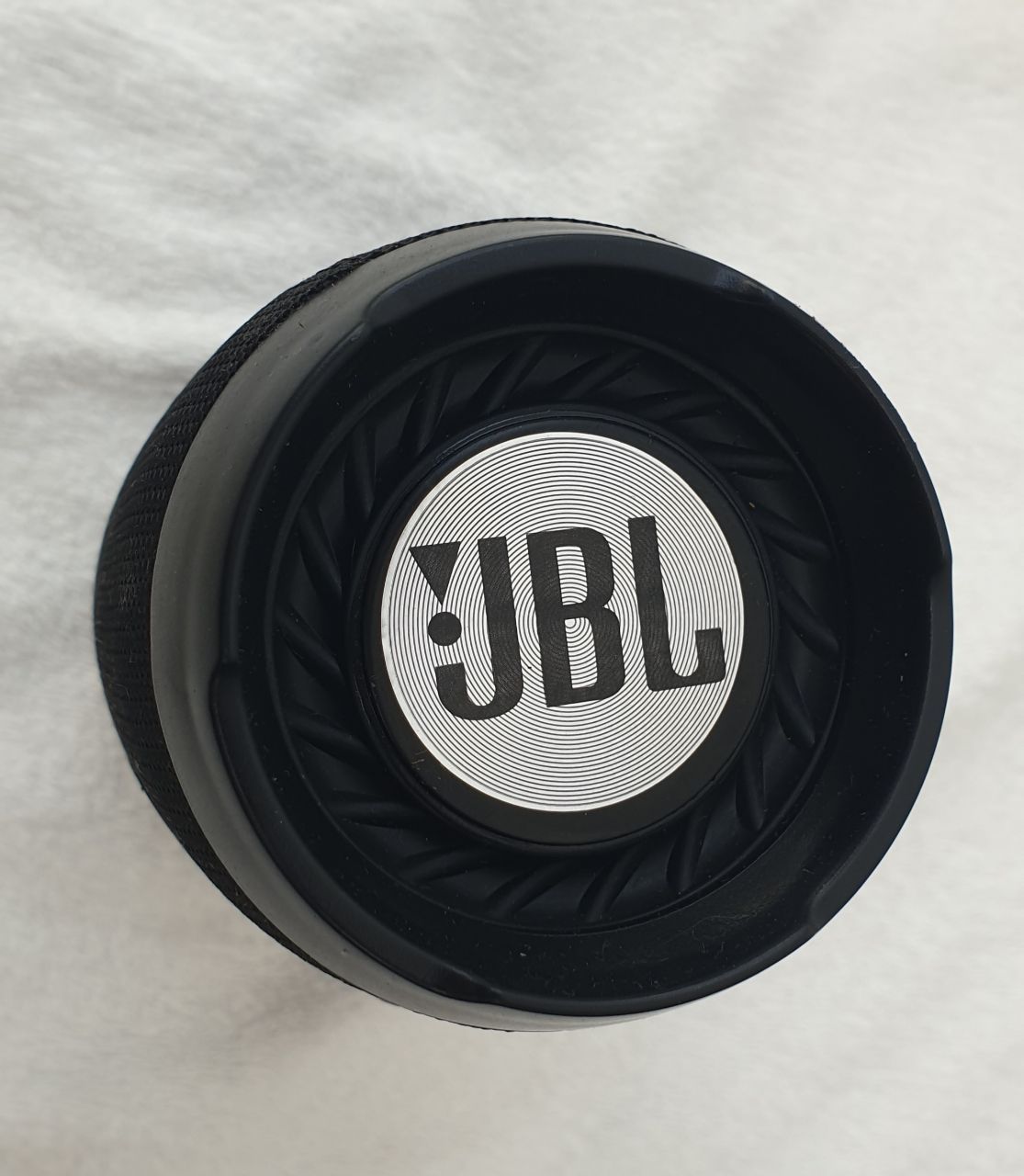 Колонка музыкальная JBL Charge 3 идеальная муз,дача,дом,природа,отдых,