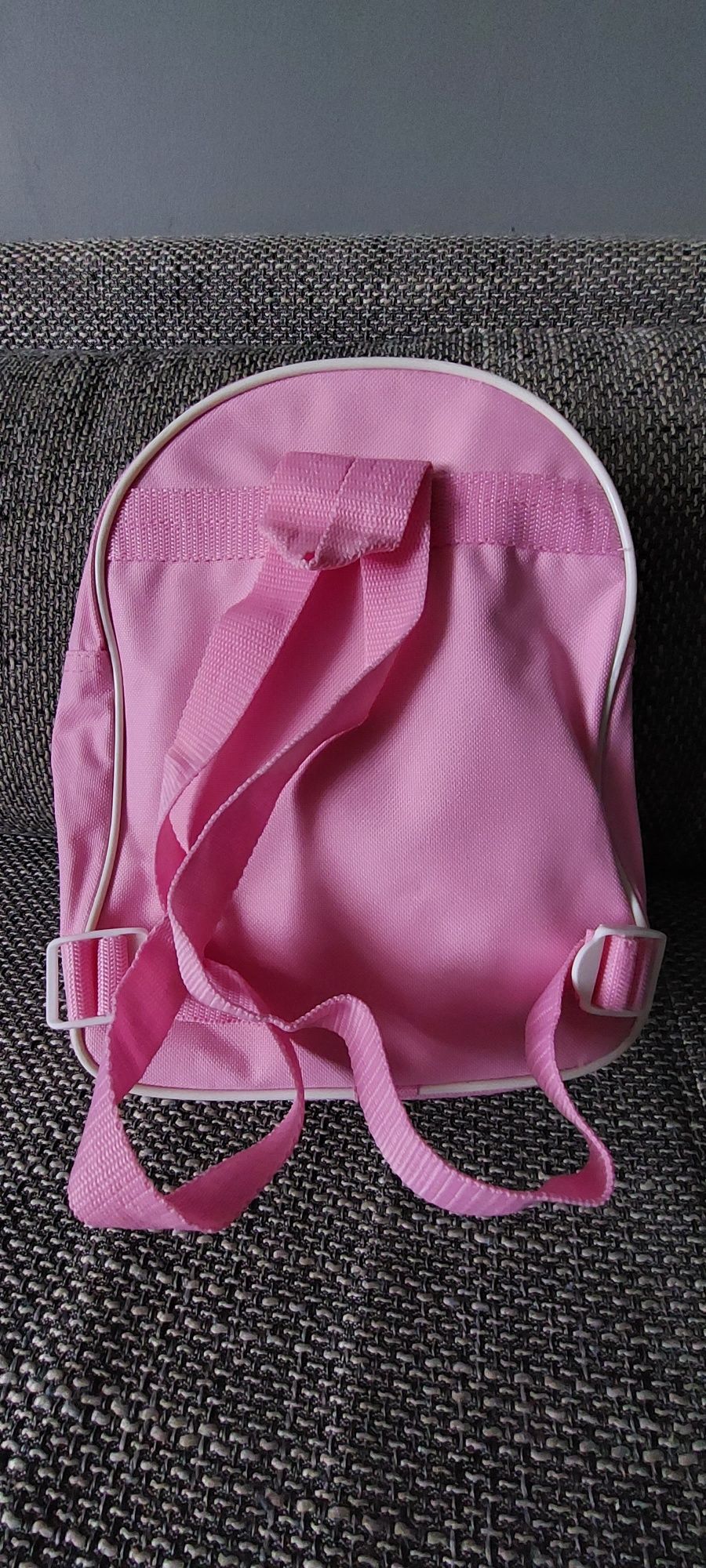 Plecaczek różowy niużywany z słonikiem.