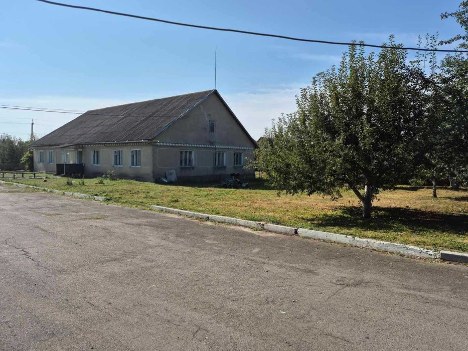 (3) Продам комерційне приміщення 5795