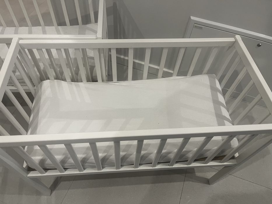 Sprzedam dwa łóżeczka firmy Woodies