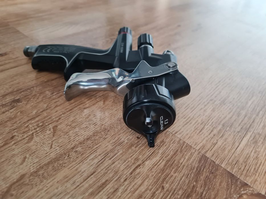 Pistolet lakierniczy Ani Black Clear 1.3