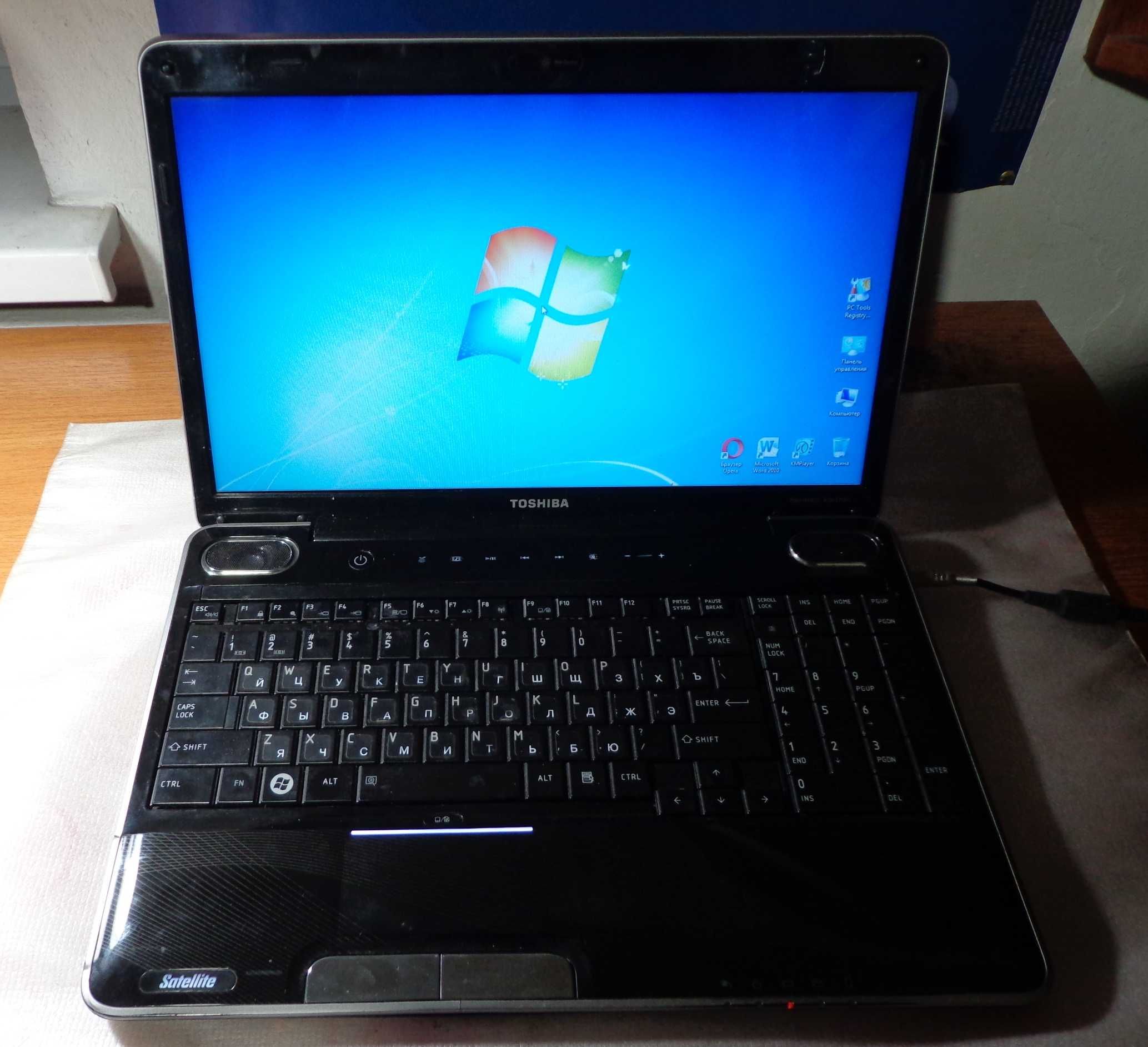 Ноутбук Тошиба 16" A505