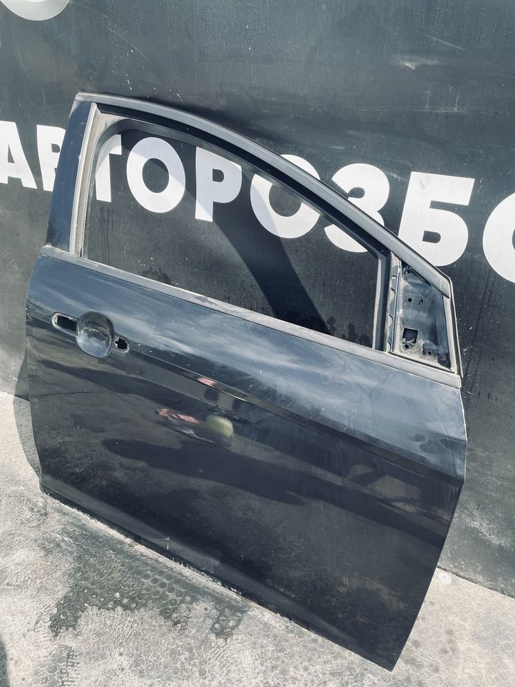 Двері Форд Фокус 3 Дверка Ford Focus 3 Дверь Передняя Європа Розборка