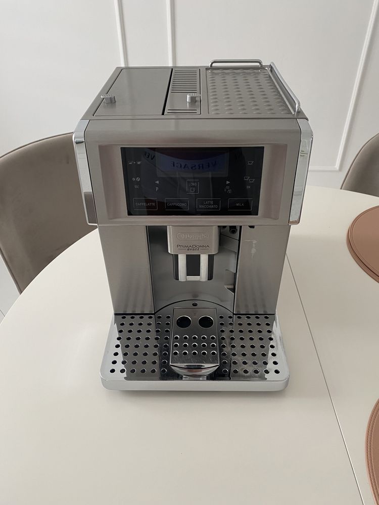 Ekspres DeLonghi Prima Donna Avant