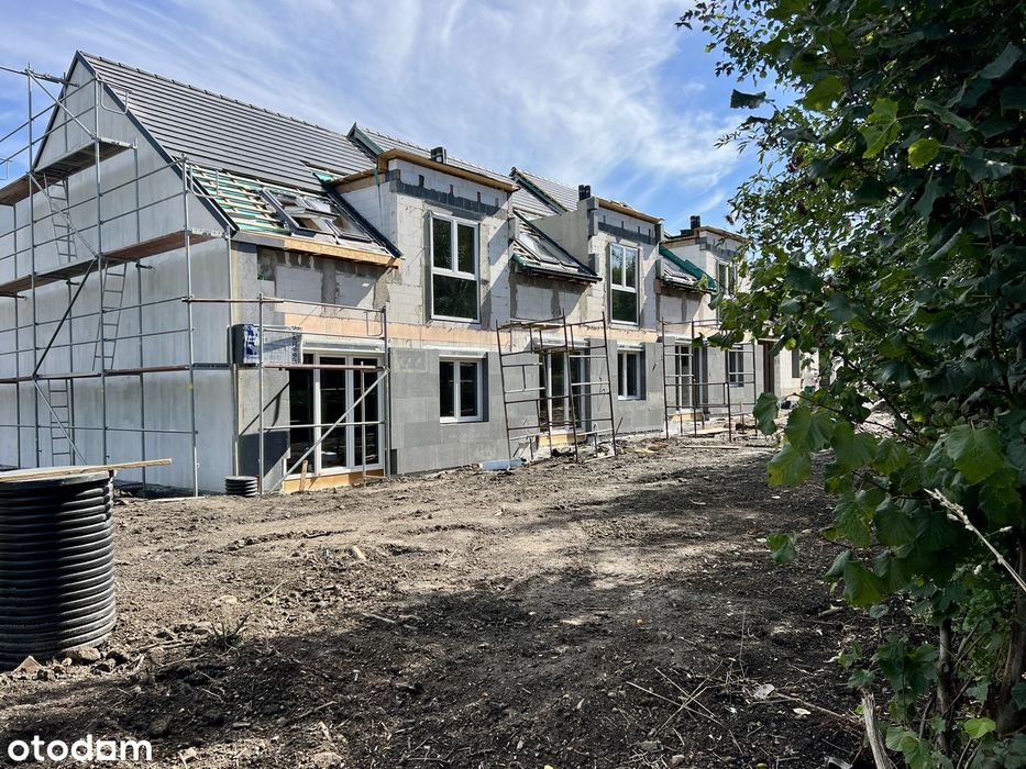 Komfortowy dom szeregówka 99,86 m2 na Konradowie blisko Szczawna-Zdrój