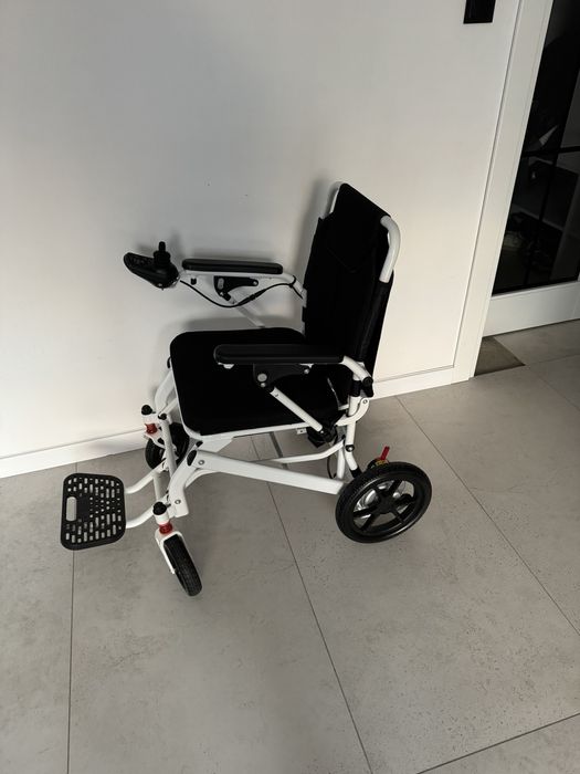 Wózek inwalidzki elektryczny nowy