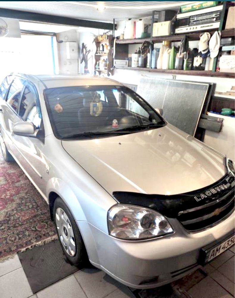 автомобіль Chevrolet Lacetti 2005 шевролє