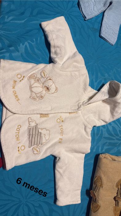 3 casacos de bebé
