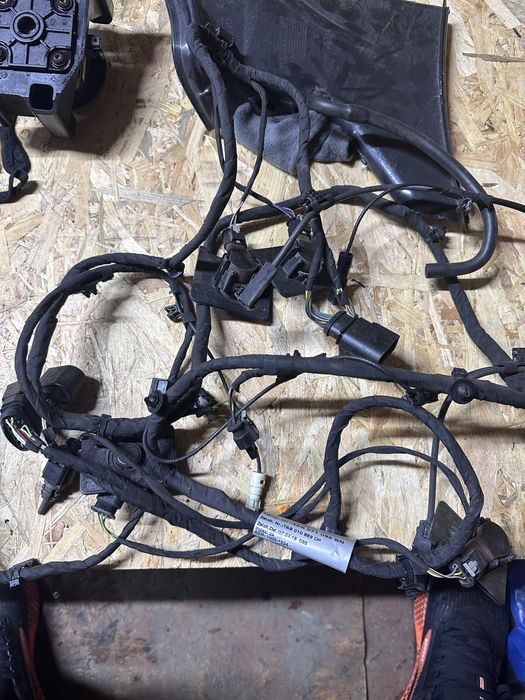 Проводка переднього бампера AUDI E-tron