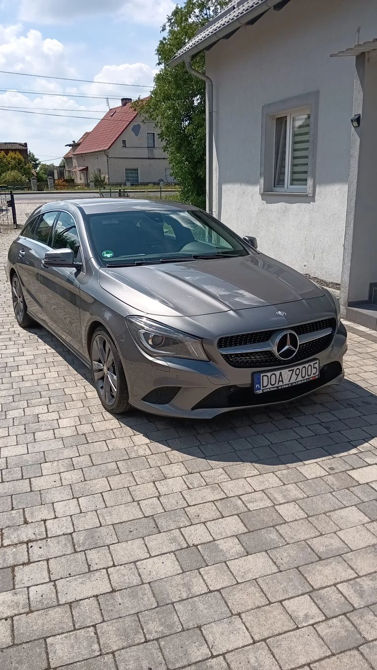 Mercedes-Benz CLA mercedes cla 180 d w bdb stanie
