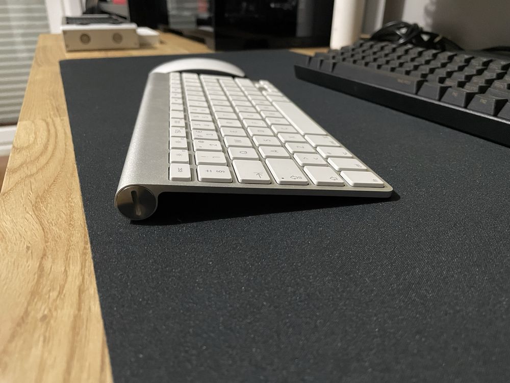 Apple Magic Keyboard + Magic Mouse Branco