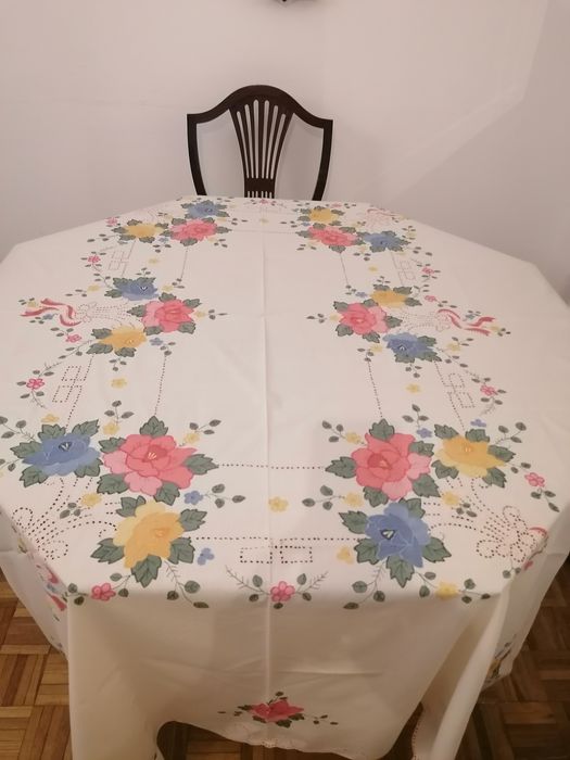 Toalha mesa como nova 2,20x1,80