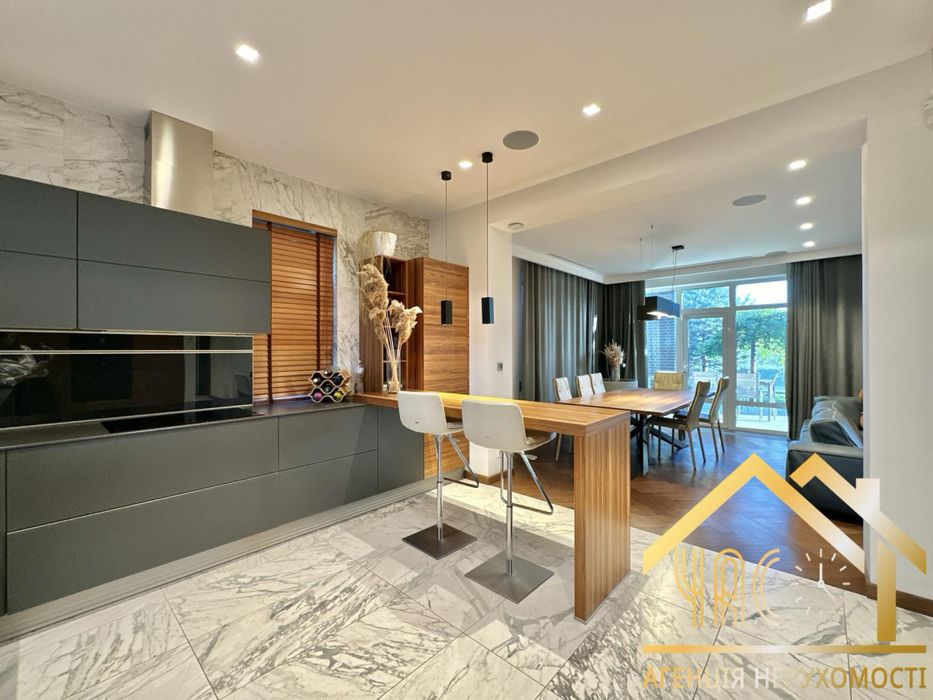 ‼️Будинок мрії у Zoloche‼️ з басейном і гостьовим котеджем!