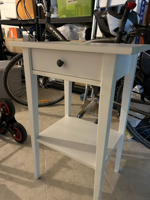 Mesa de cabeceira Ikea Hemnes