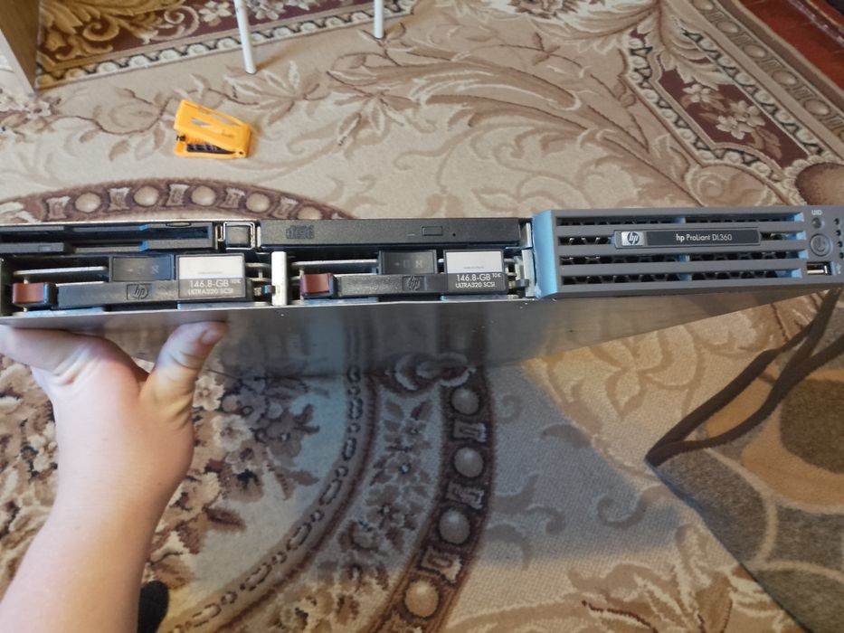 HP ProLiant DL360 G4p