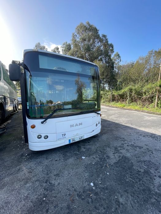 Autocarro MAN urbano 2094