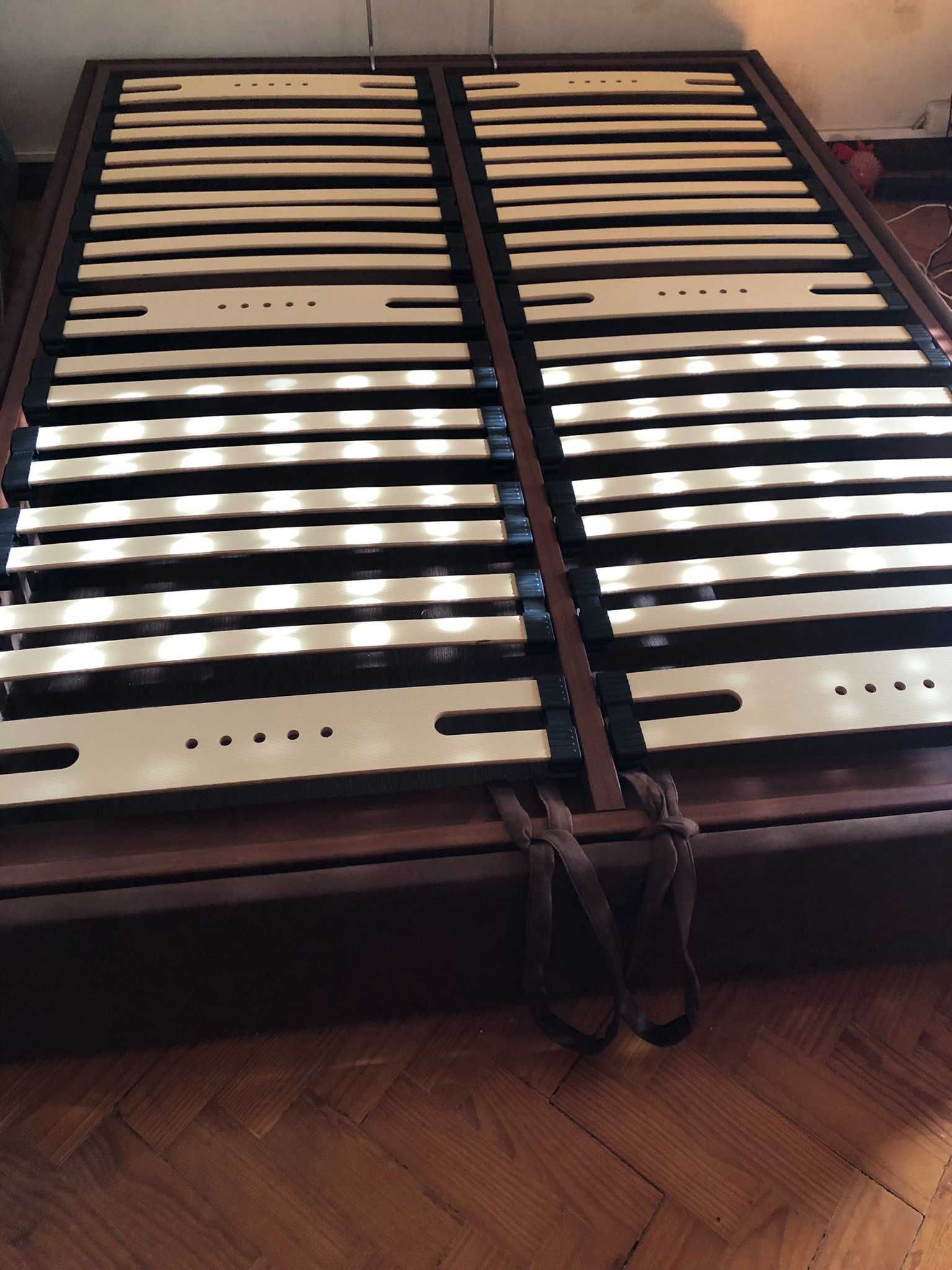 Sommier Molaflex elevatório em muito bom estado