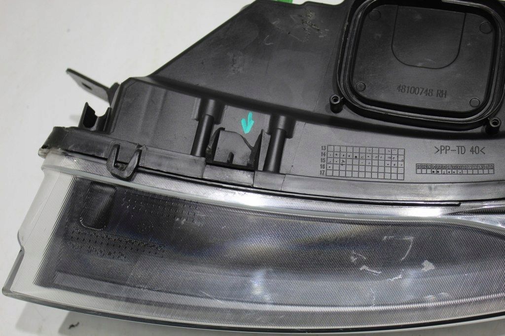 Fiat Ducato Jumpy Expert Lift Lampa Przód Przednia Prawa Europa 14r