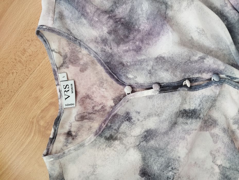 Śliczna letnia sukienkę firmy VRS w rozmiarze L.