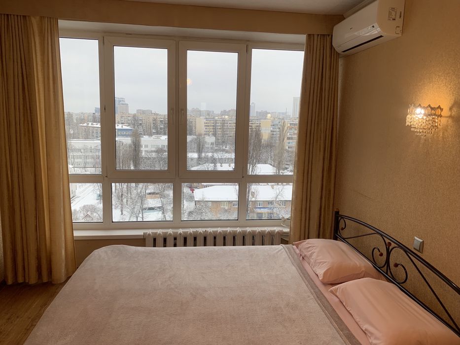 Видова затишна 1 к. Русанівка м. Лівобережна МВЦ Ентузіастів 13. 6 Видова затишна 1 к. Русанівка м. Лівобережна МВЦ Ентузіастів 13