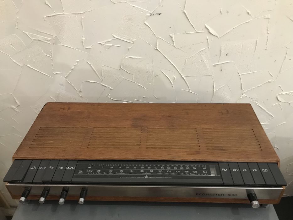 Ресивер  B&O Beomaster 1000.