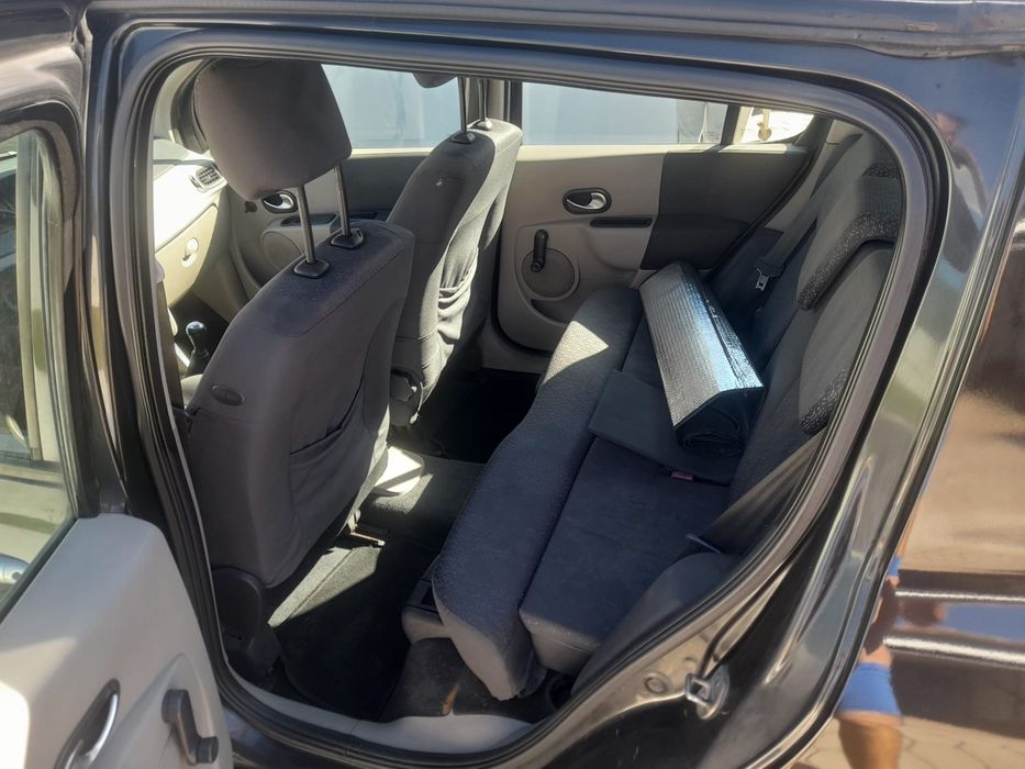 Carro usado como novo