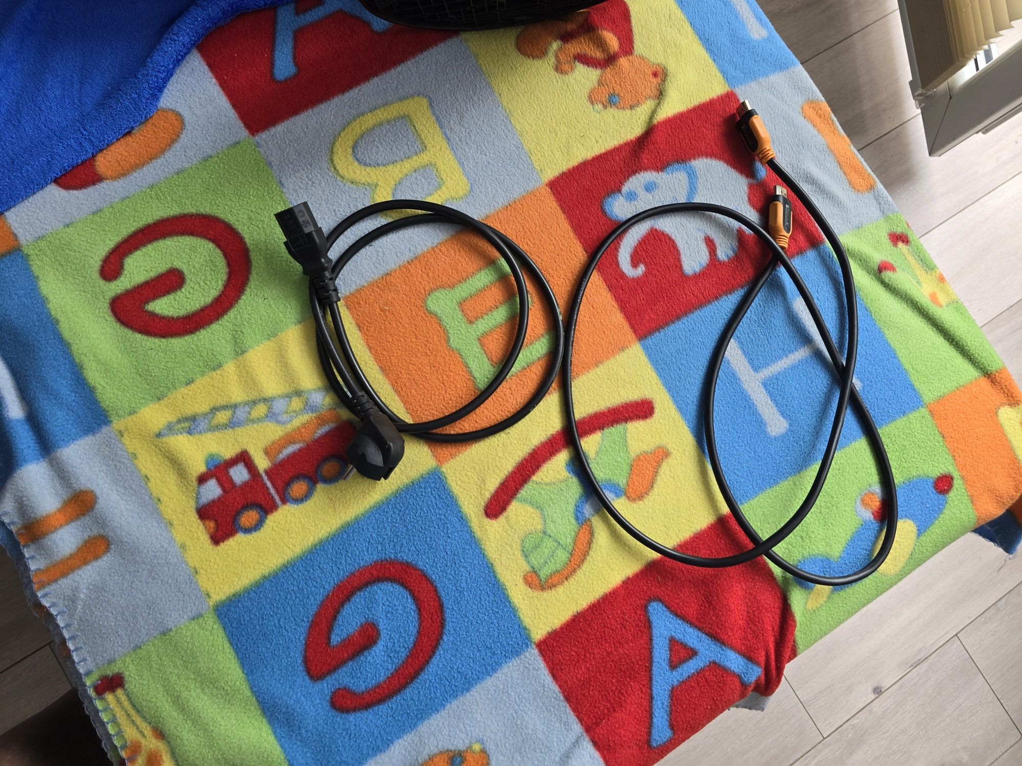 Monitor philips 21.5 cali