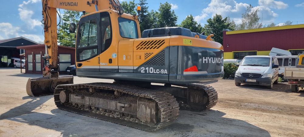 Продам гусеничный экскаватор Hyundai 210 LC 9