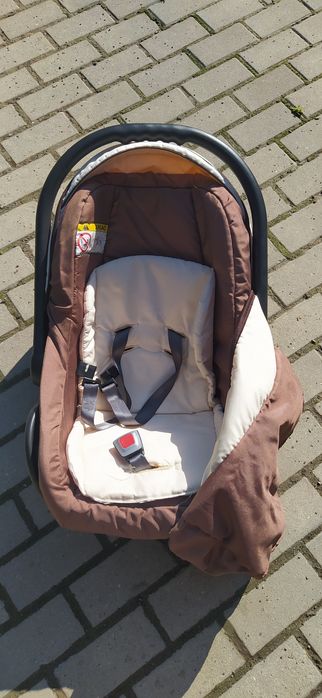 Wózek z nosidełkiem retro