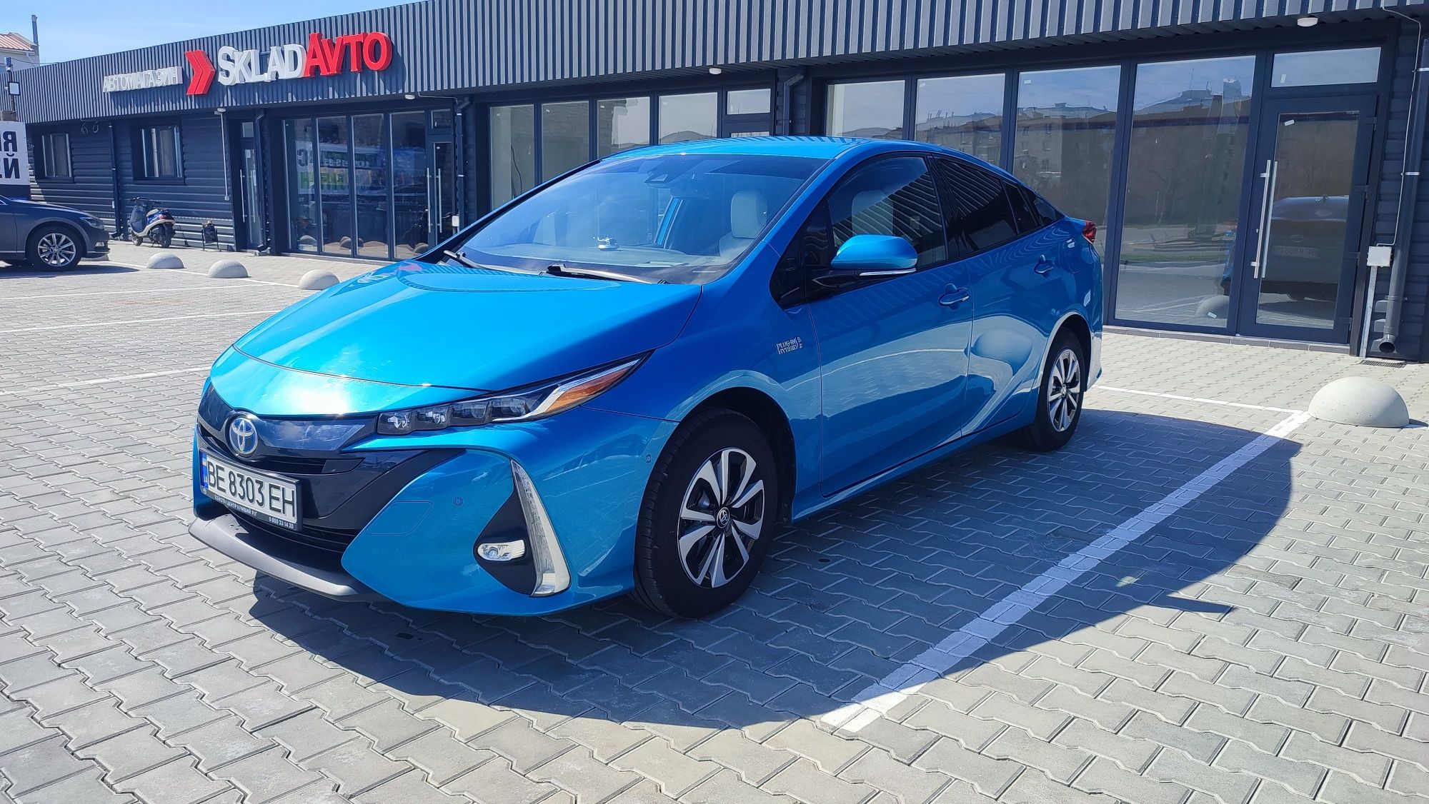 Toyota prius prime 2017 р