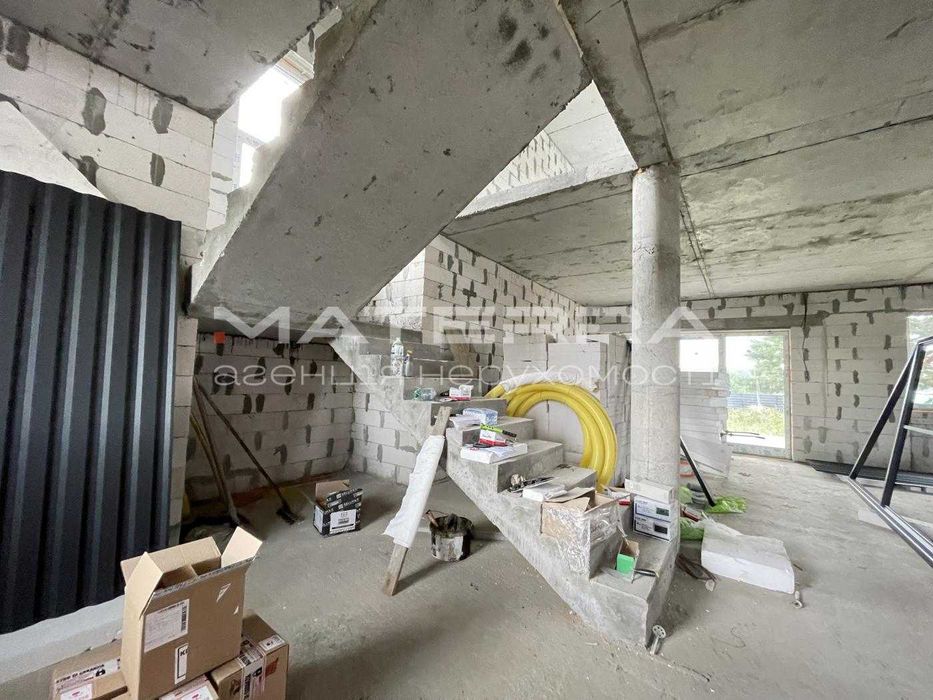 Бобриця продаж будинку 150м2 у стилі Хай-Тек