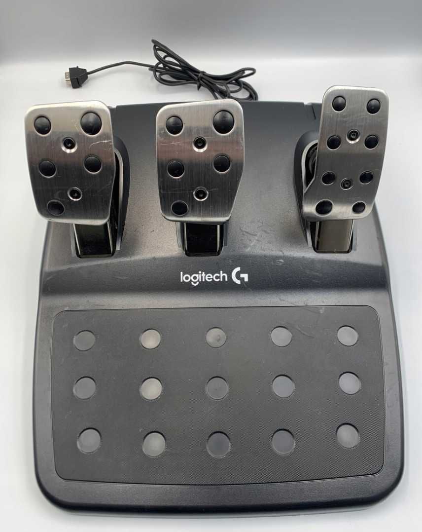 Kierownica Logitech G29 uzywana stan bardzo dobry PC PS4 PS5